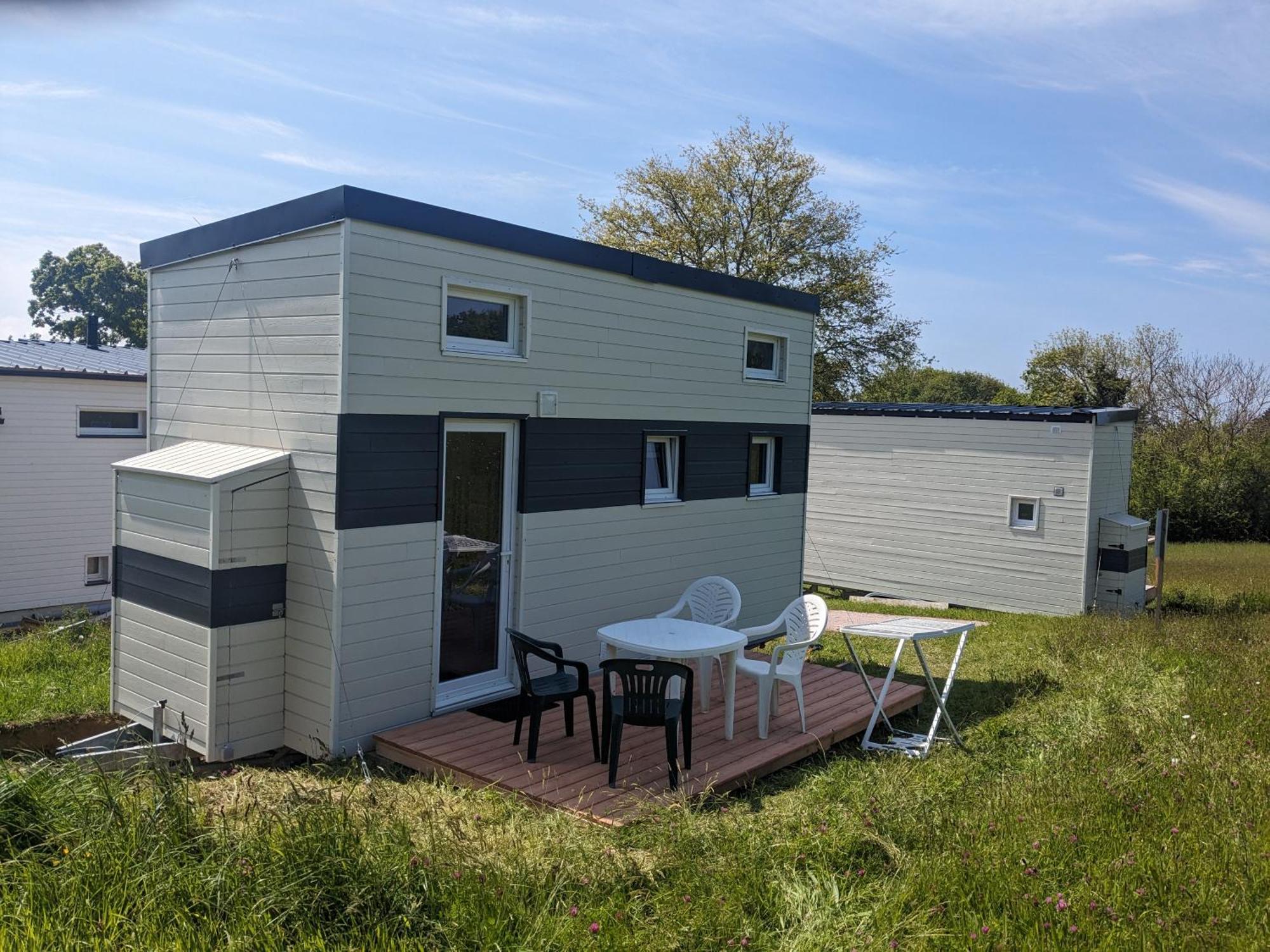 Tiny House Proche De La Plage Sans Draps Ni Serviettes Plevenon Exterior photo